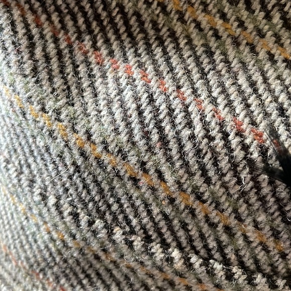 Fantastic vintage never worn quality is amazing wool tweed hand made UK - Picture 4 of 4